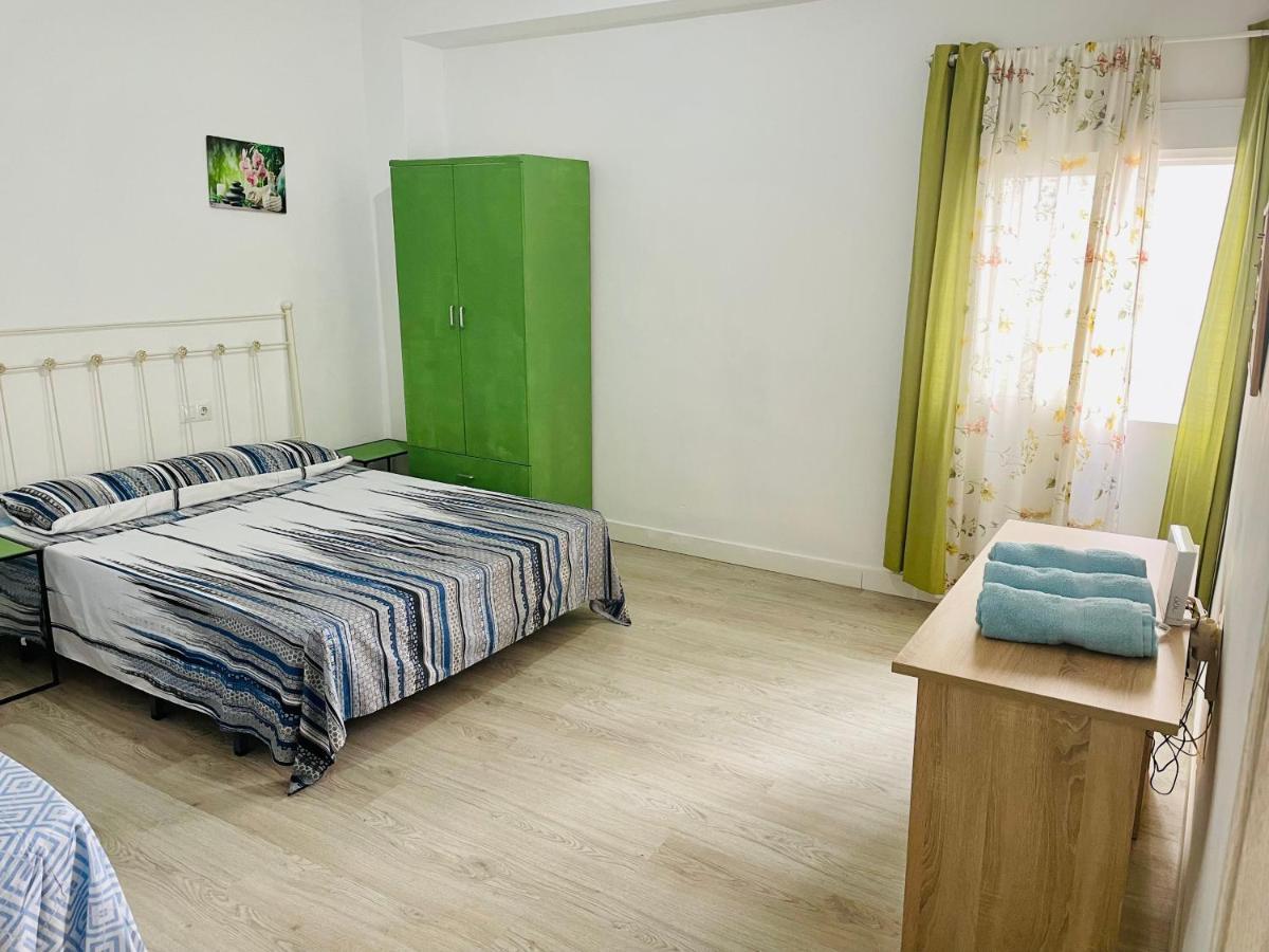 Alona Apartament *